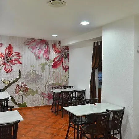 Residencia Ziri Pensión Granada